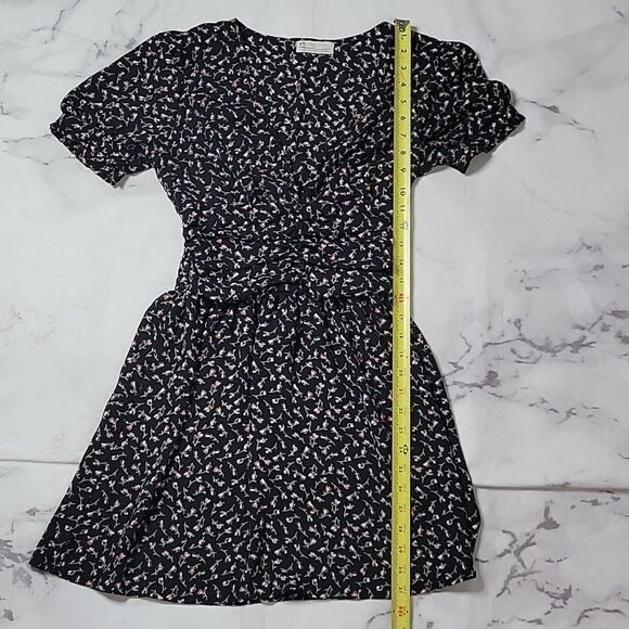 Urban Outfitters Black Floral Dress - Picture 7 of 7